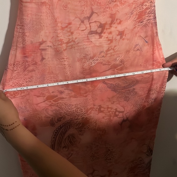 Fashion Nova backless dress - Picture 4 of 7